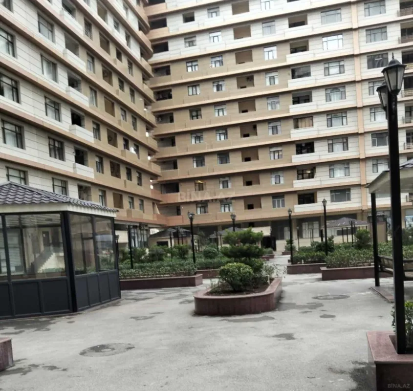Kirayə verilir 2 otaqlı mənzil 87 m²