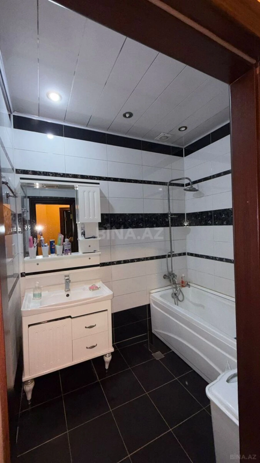 Satılır 3 otaqlı mənzil 89 m²