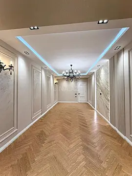 Satılır 4 otaqlı mənzil 138 m²