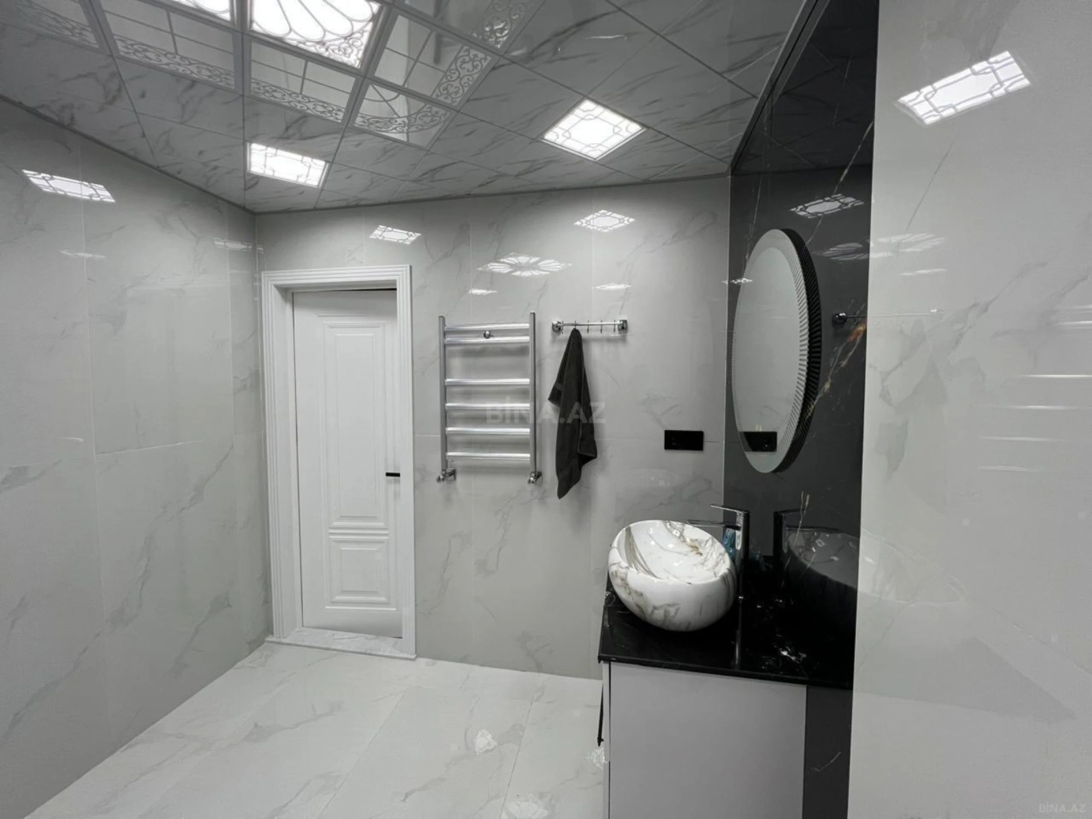 Kirayə verilir 3 otaqlı mənzil 113 m²