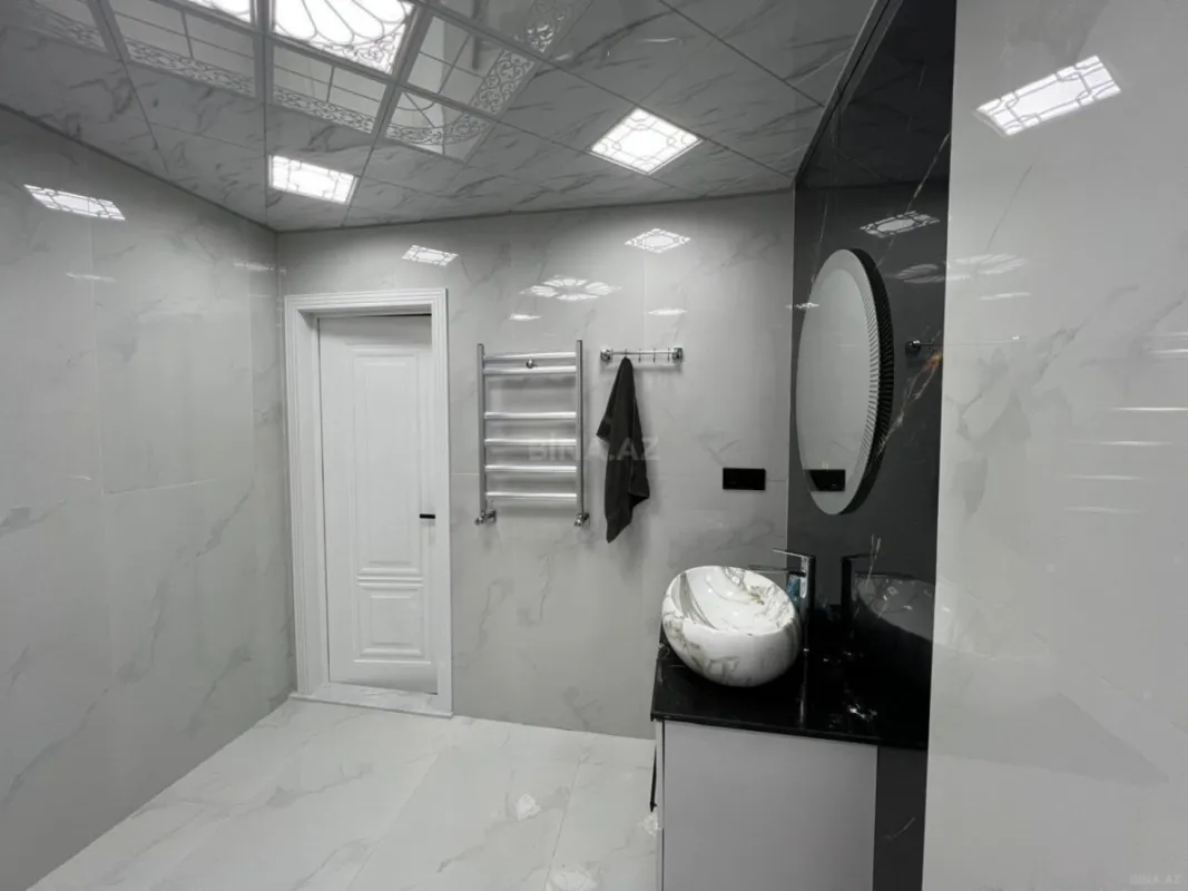 Kirayə verilir 3 otaqlı mənzil 113 m²