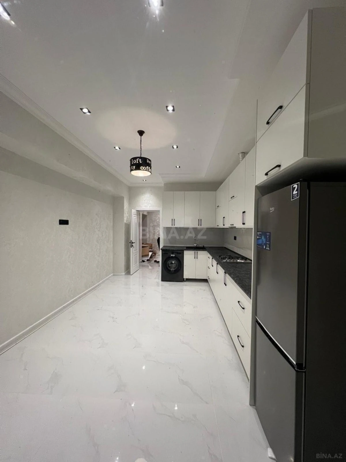 Kirayə verilir 3 otaqlı mənzil 113 m²
