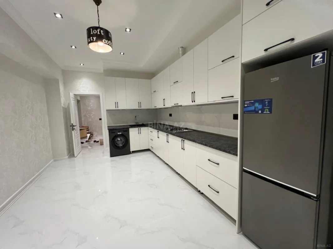 Kirayə verilir 3 otaqlı mənzil 113 m²