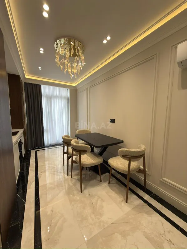 Satılır 3 otaqlı mənzil 125 m²