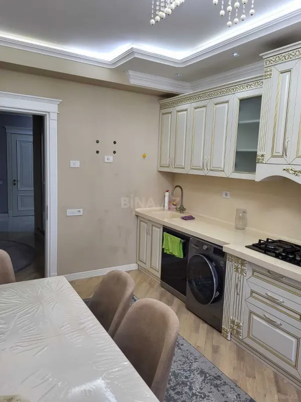 Kirayə verilir 3 otaqlı mənzil 100 m²