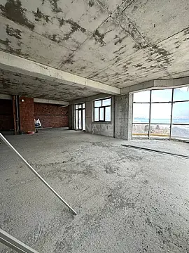 Satılır 3 otaqlı mənzil 147 m²