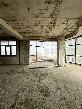 Satılır 3 otaqlı mənzil 147 m²