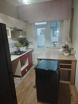 Kirayə verilir 2 otaqlı mənzil 65 m²