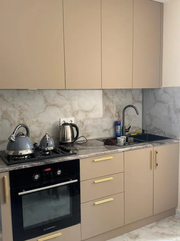 Satılır 3 otaqlı mənzil 105 m²
