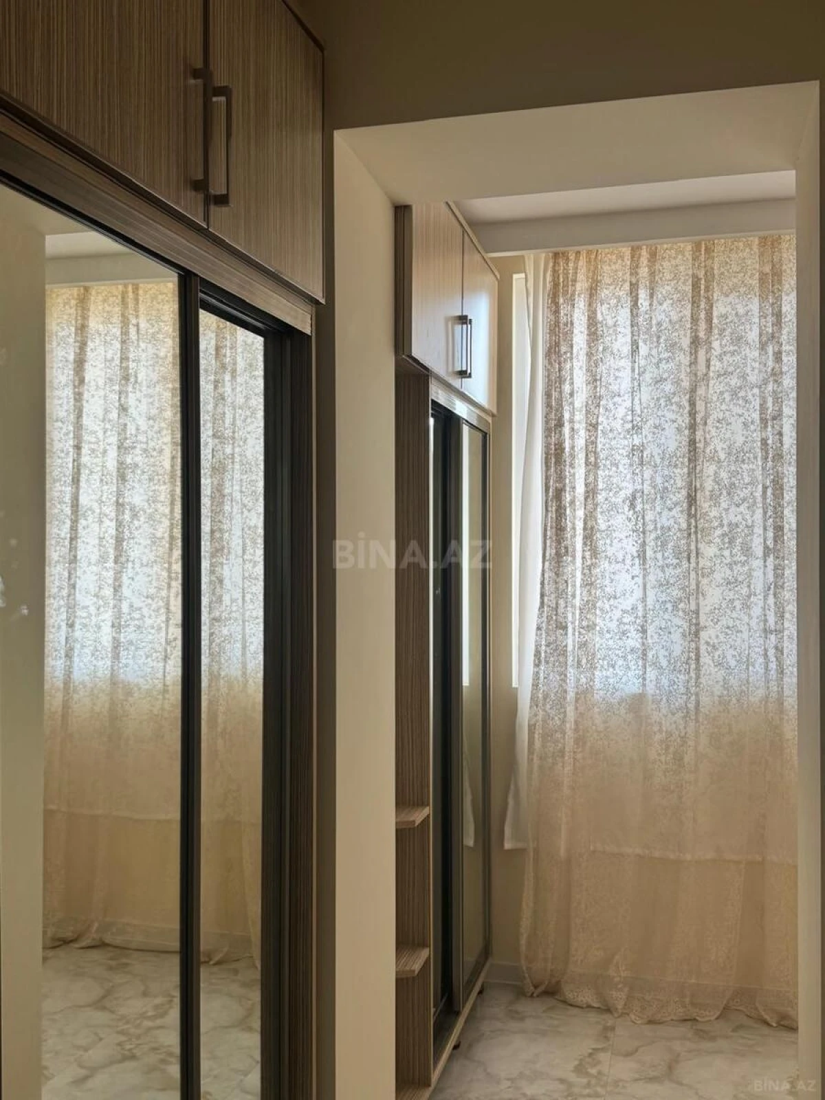Satılır 3 otaqlı mənzil 105 m²