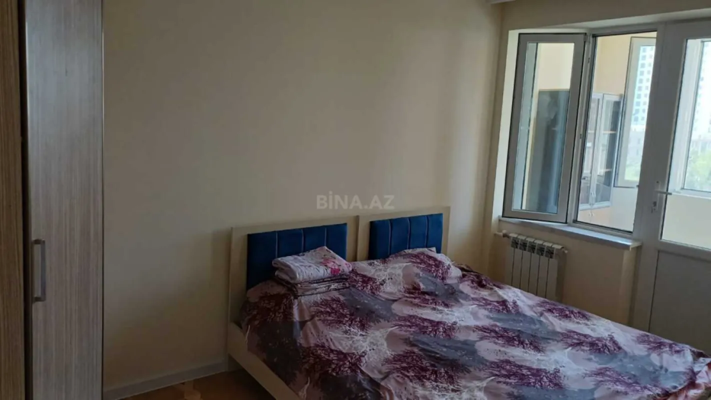 Satılır 3 otaqlı mənzil 105 m²