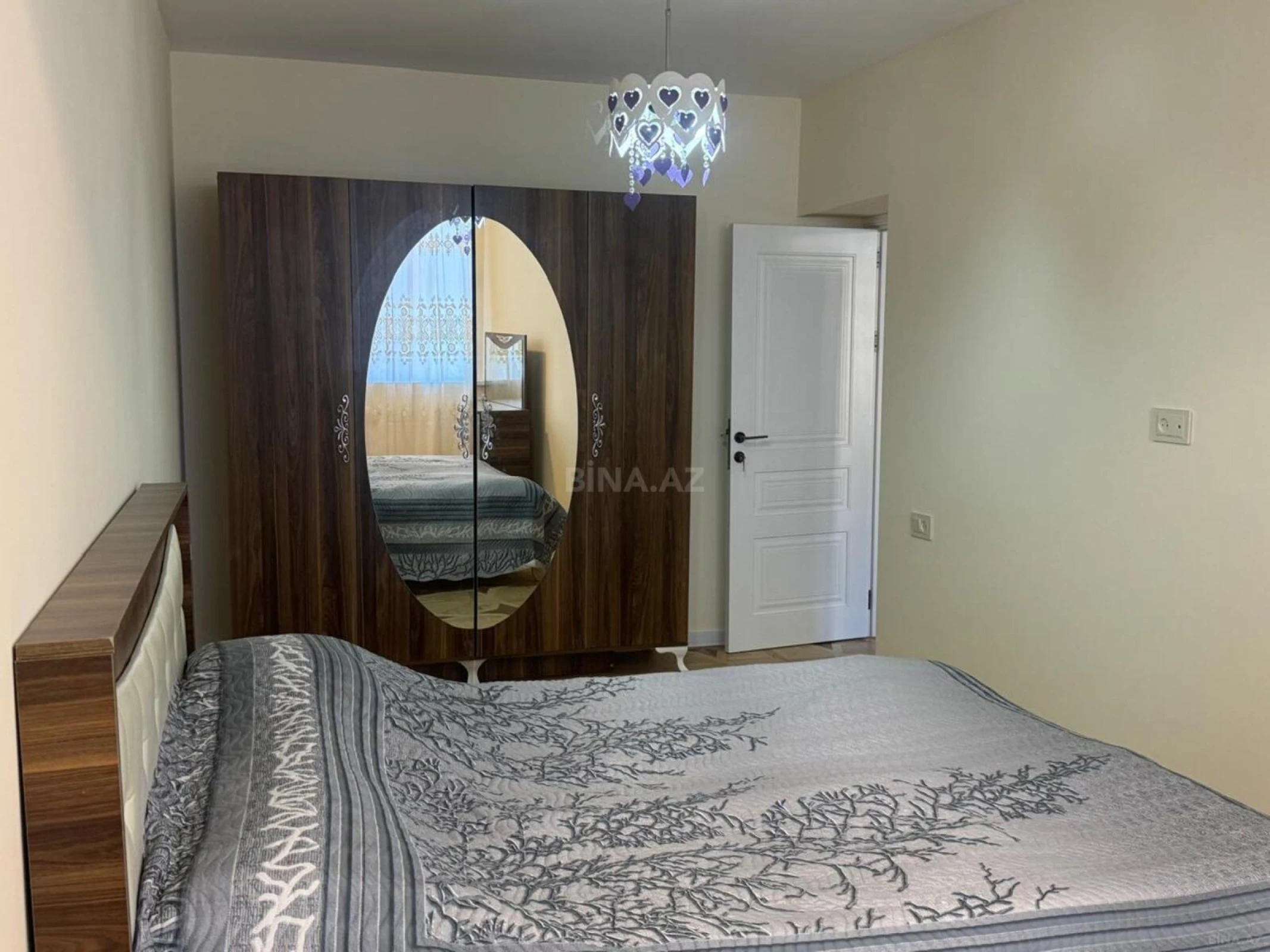 Satılır 3 otaqlı mənzil 105 m²