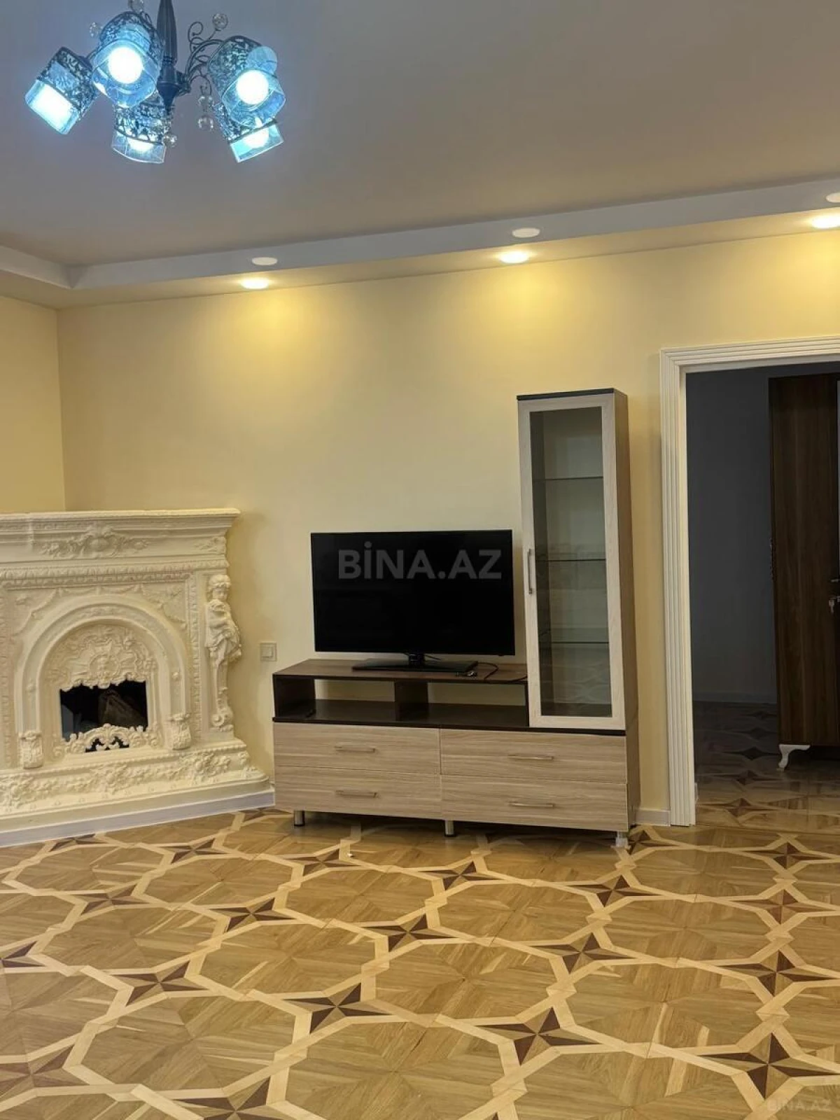 Satılır 3 otaqlı mənzil 105 m²