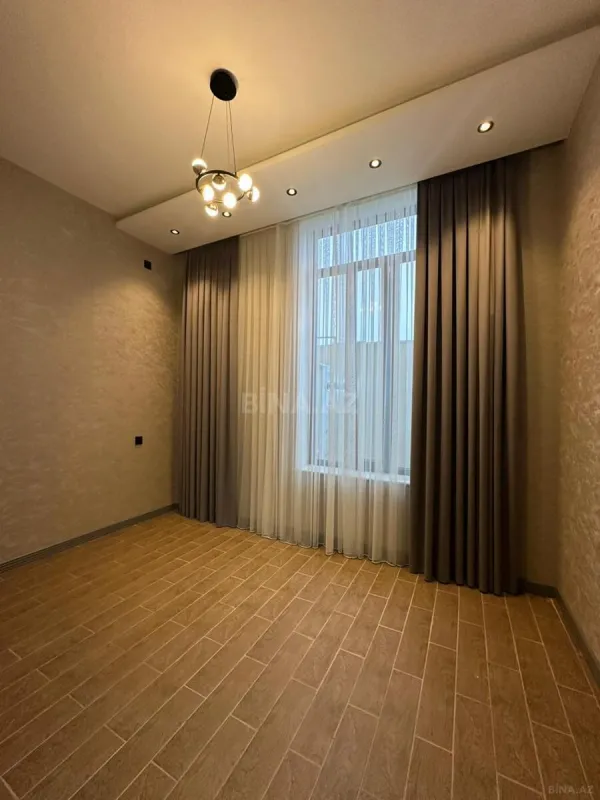 Satılır 4 otaqlı həyət evi 200 m²