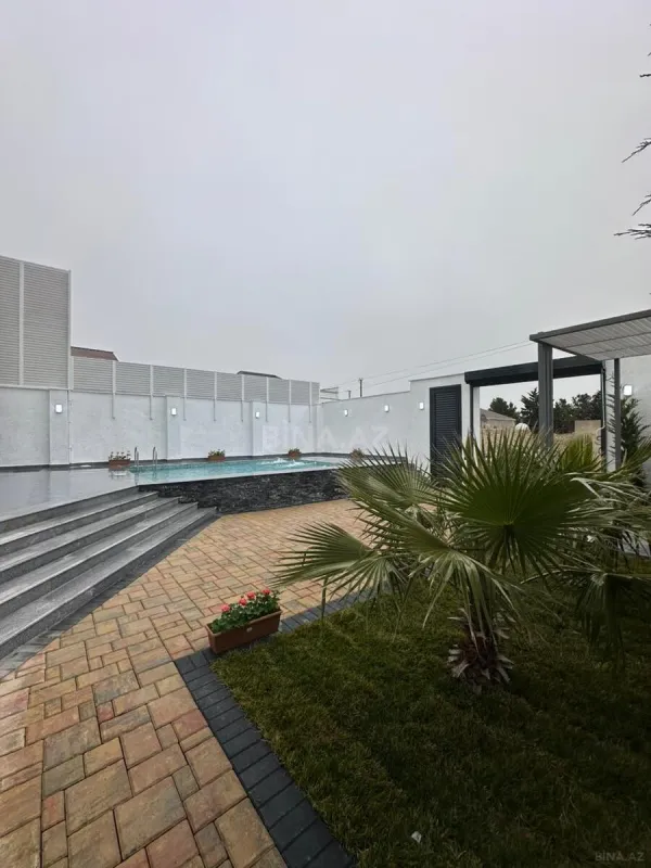 Satılır 4 otaqlı həyət evi 200 m²