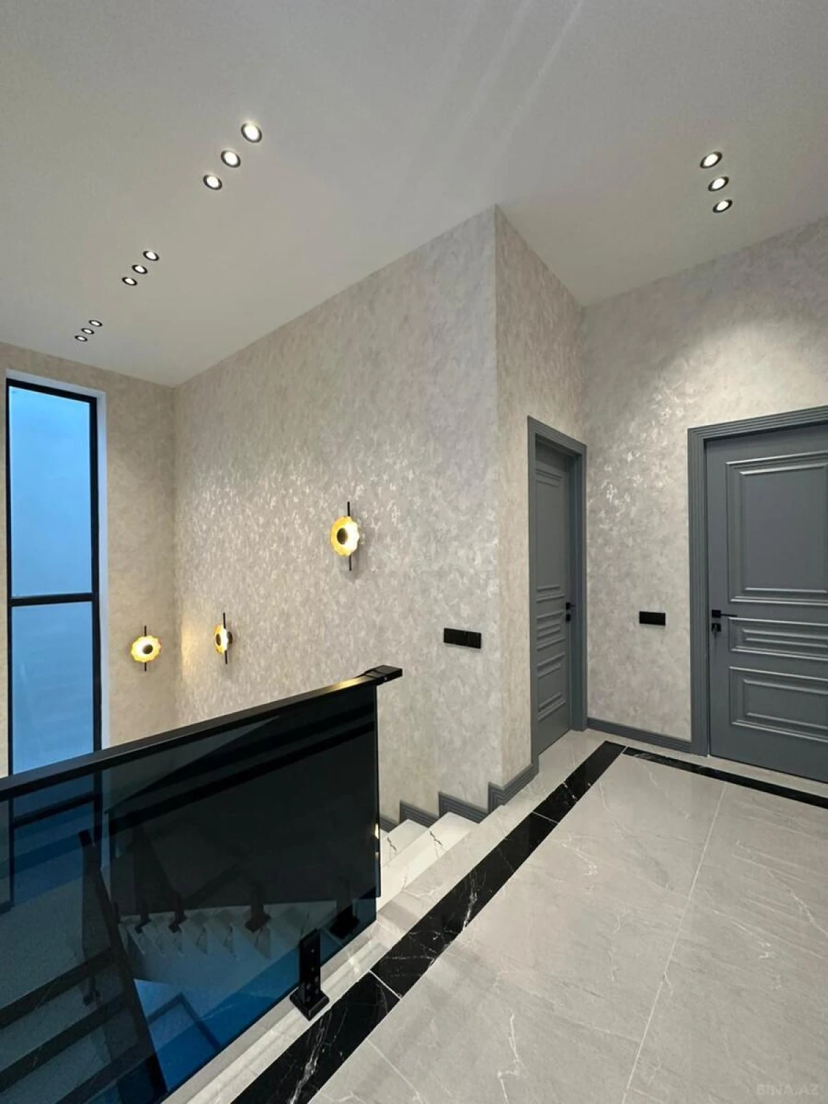 Satılır 4 otaqlı həyət evi 200 m²