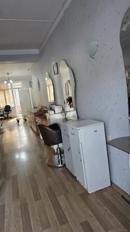 Kirayə verilir 3 otaqlı ofis 65 m²