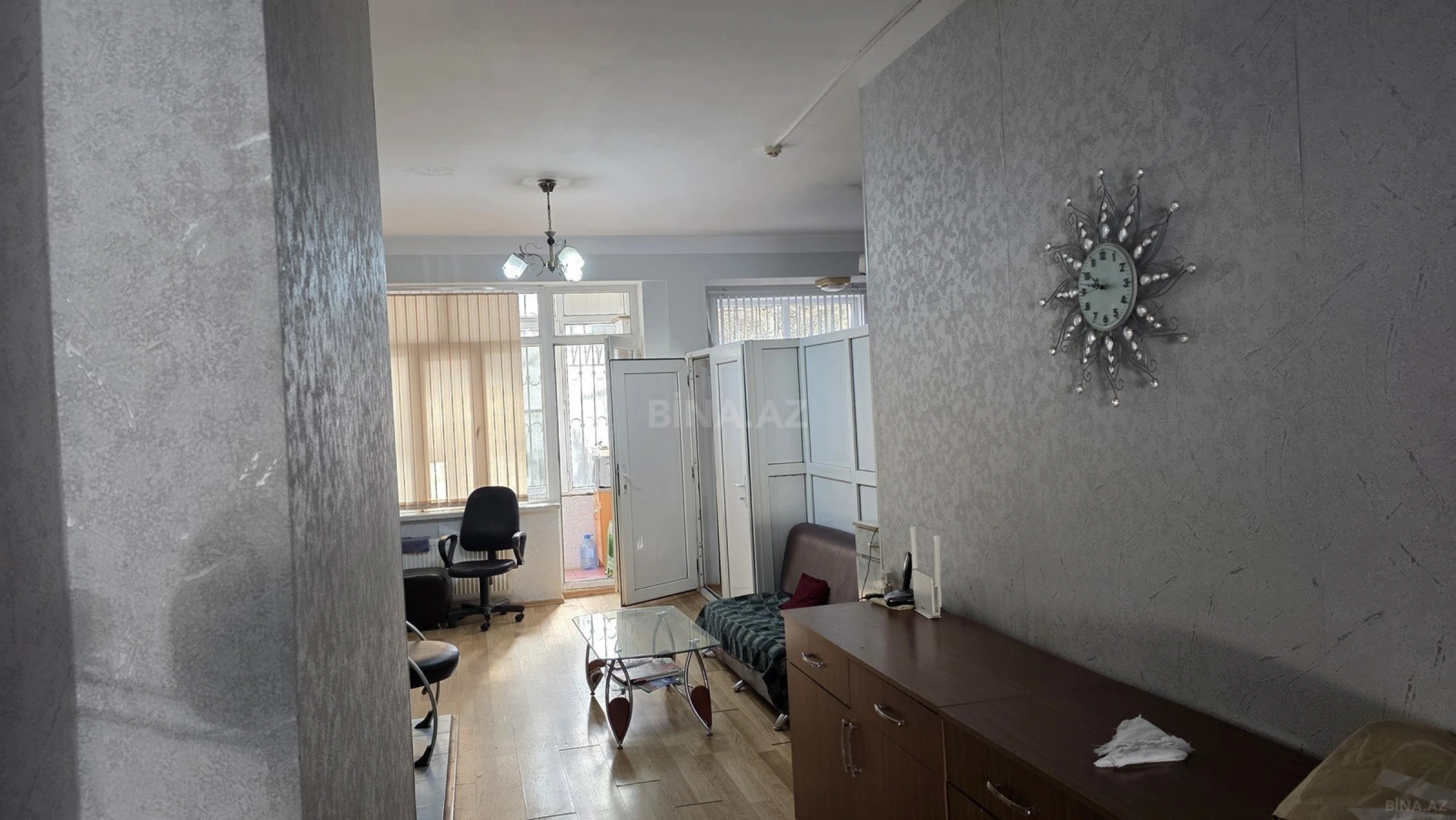 Kirayə verilir 3 otaqlı ofis 65 m²