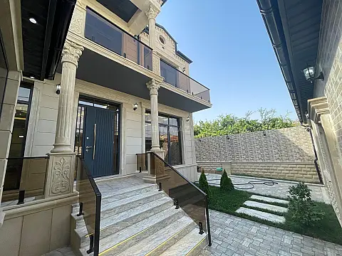 Satılır 6 otaqlı həyət evi 220 m²