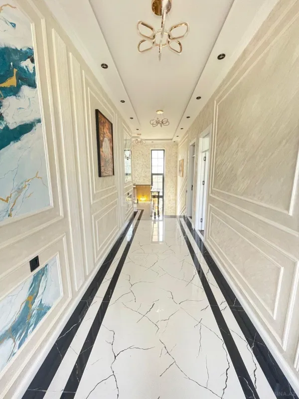 Satılır 6 otaqlı həyət evi 220 m²