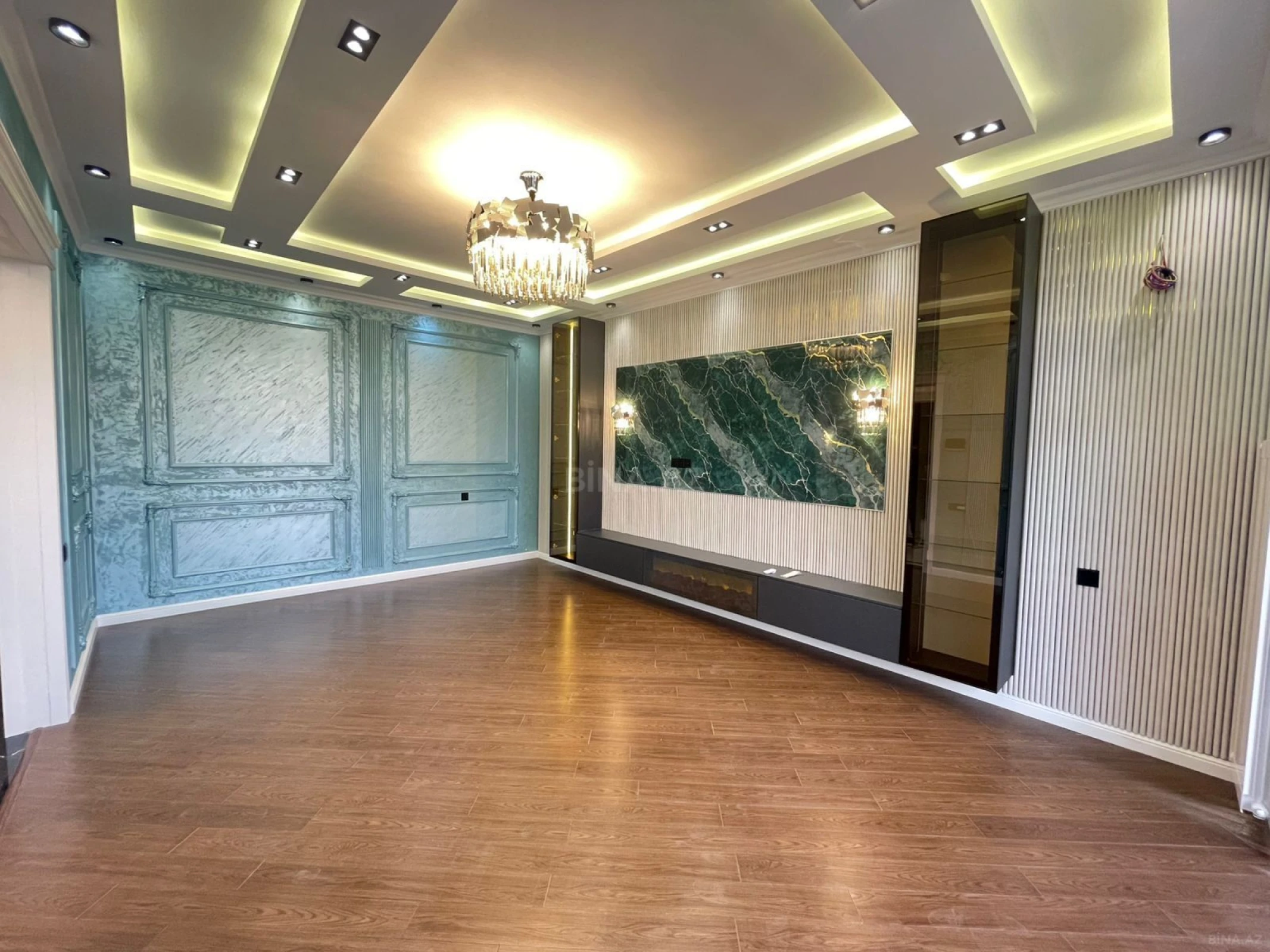 Satılır 6 otaqlı həyət evi 220 m²