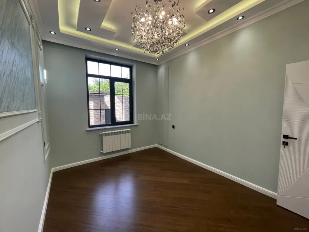 Satılır 6 otaqlı həyət evi 220 m²