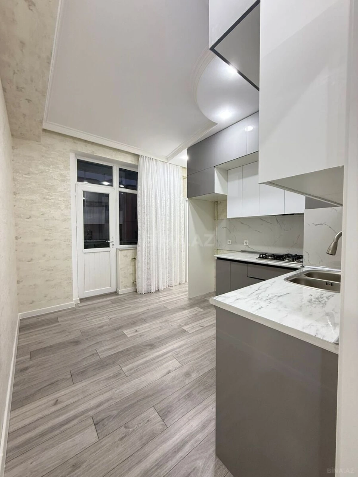 Satılır 3 otaqlı mənzil 85 m²