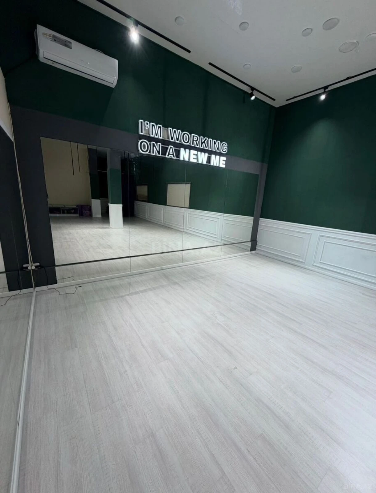 Kirayə verilir obyekt 70 m²