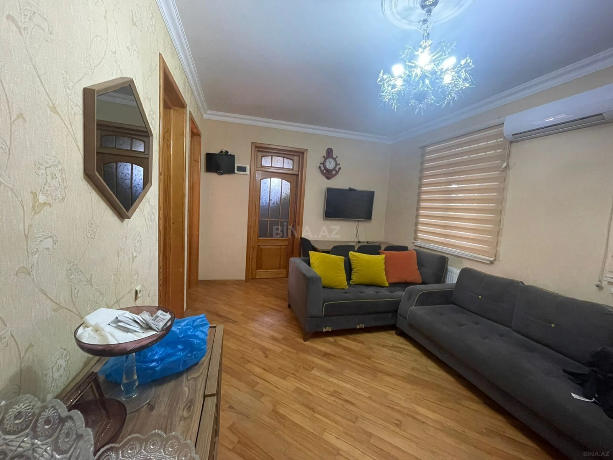 Satılır 6 otaqlı həyət evi 350 m²