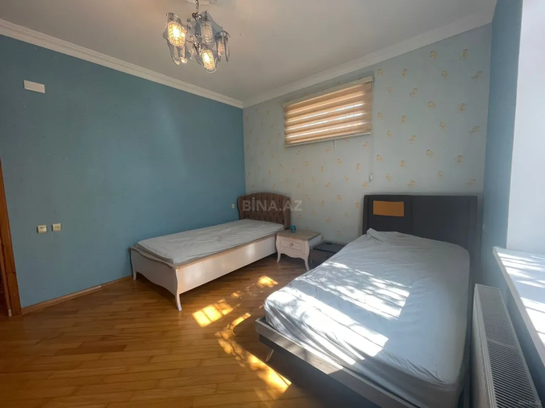 Satılır 6 otaqlı həyət evi 350 m²