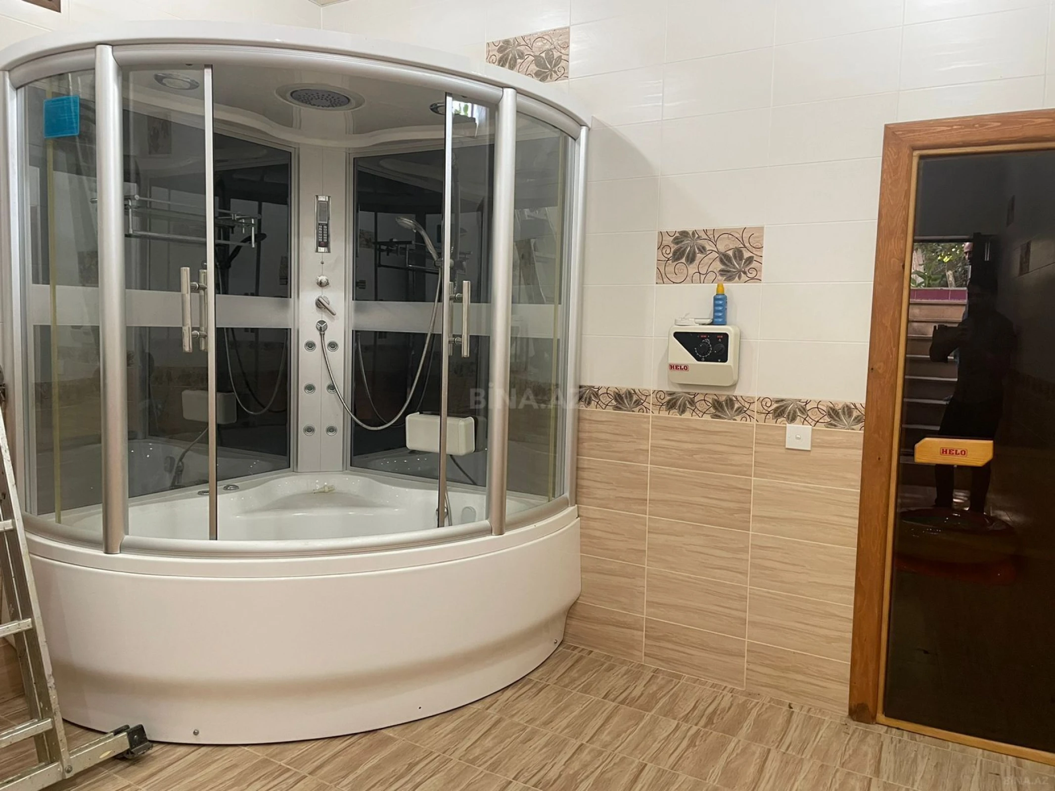 Satılır 6 otaqlı həyət evi 350 m²