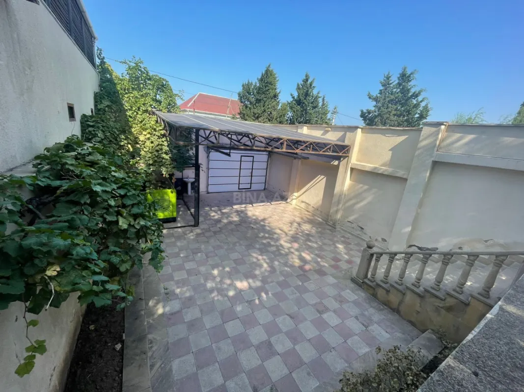 Satılır 6 otaqlı həyət evi 350 m²