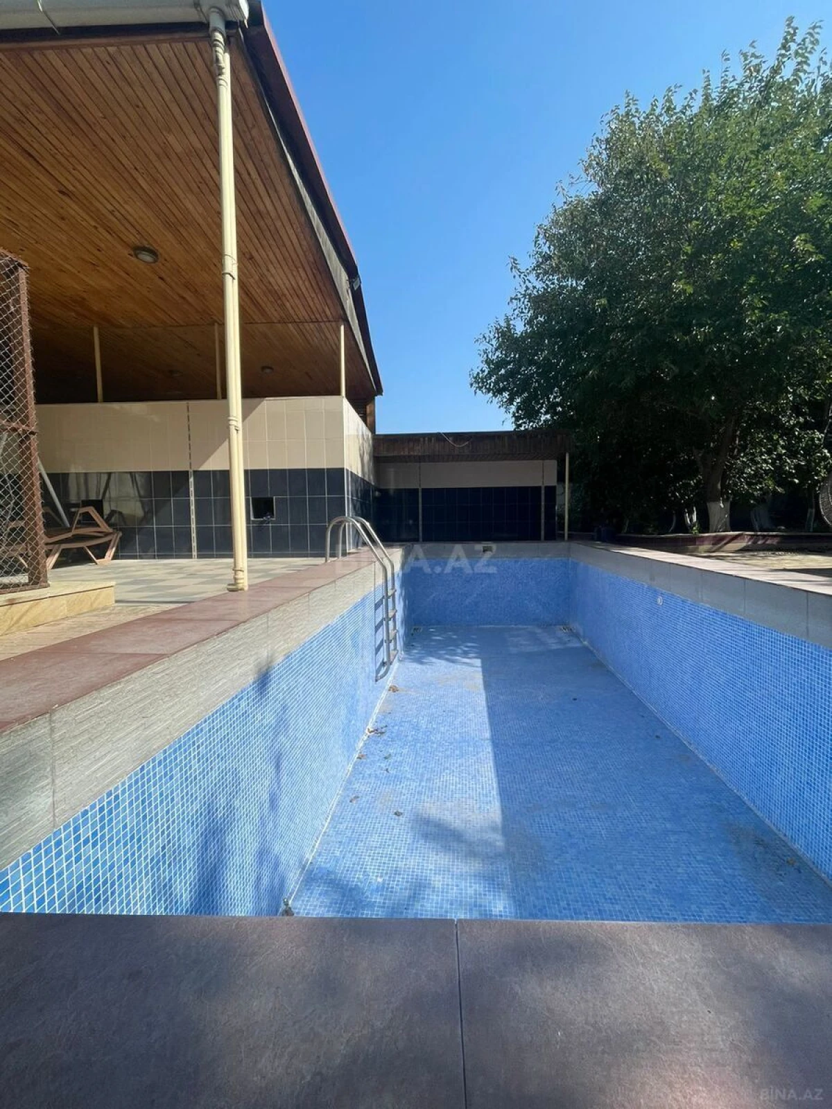 Satılır 6 otaqlı həyət evi 350 m²