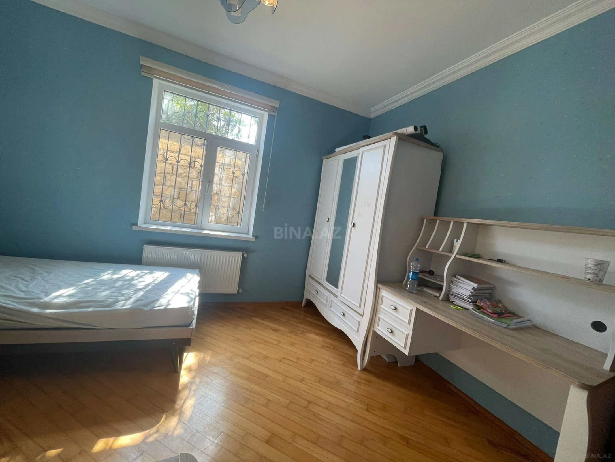 Satılır 6 otaqlı həyət evi 350 m²