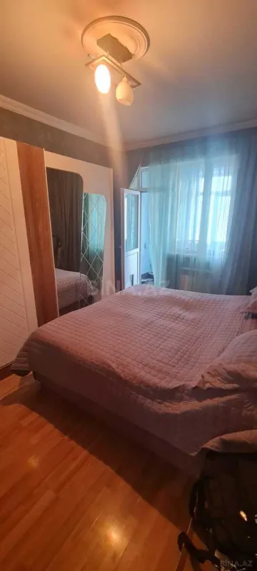 Satılır 2 otaqlı mənzil 61 m²