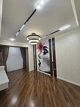 Satılır 2 otaqlı mənzil 88 m²