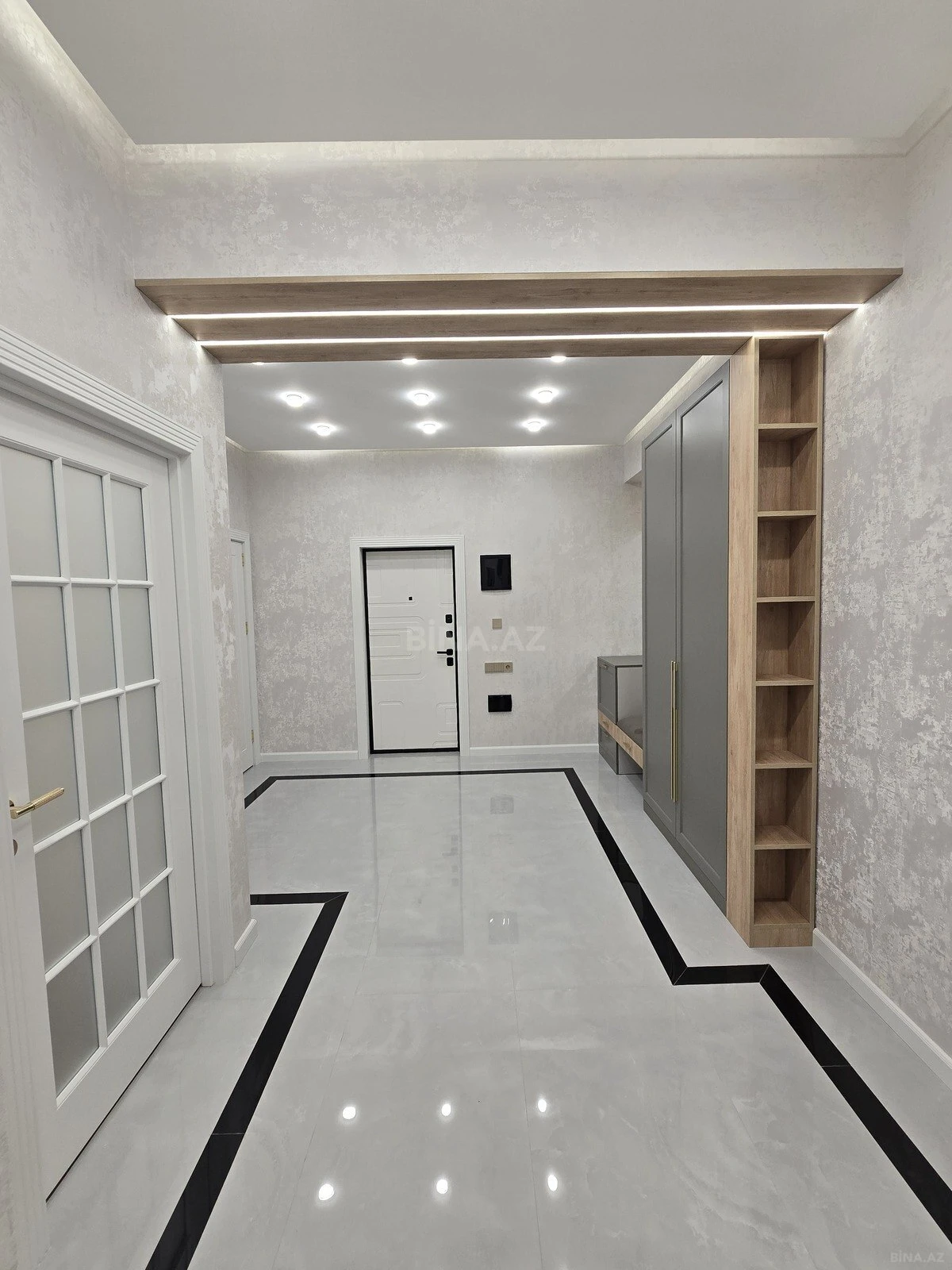 Satılır 2 otaqlı mənzil 88 m²