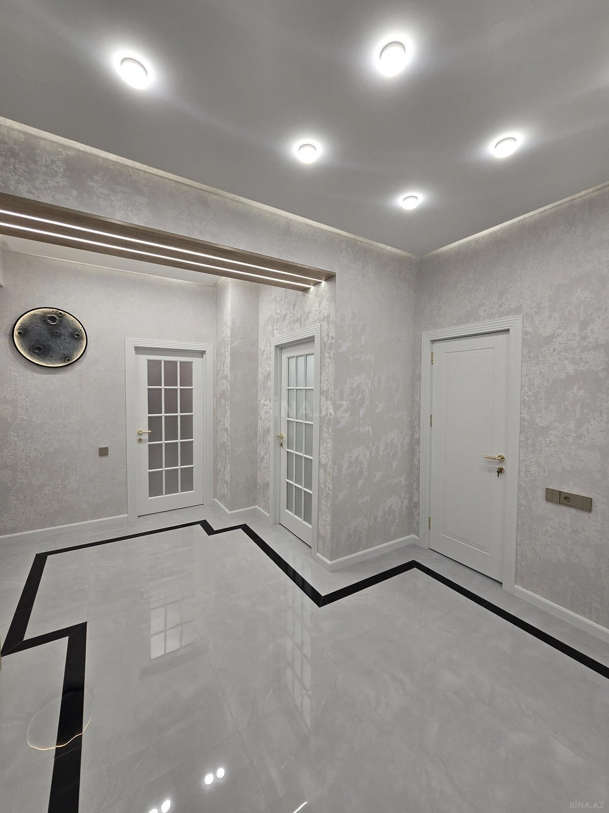 Satılır 2 otaqlı mənzil 88 m²