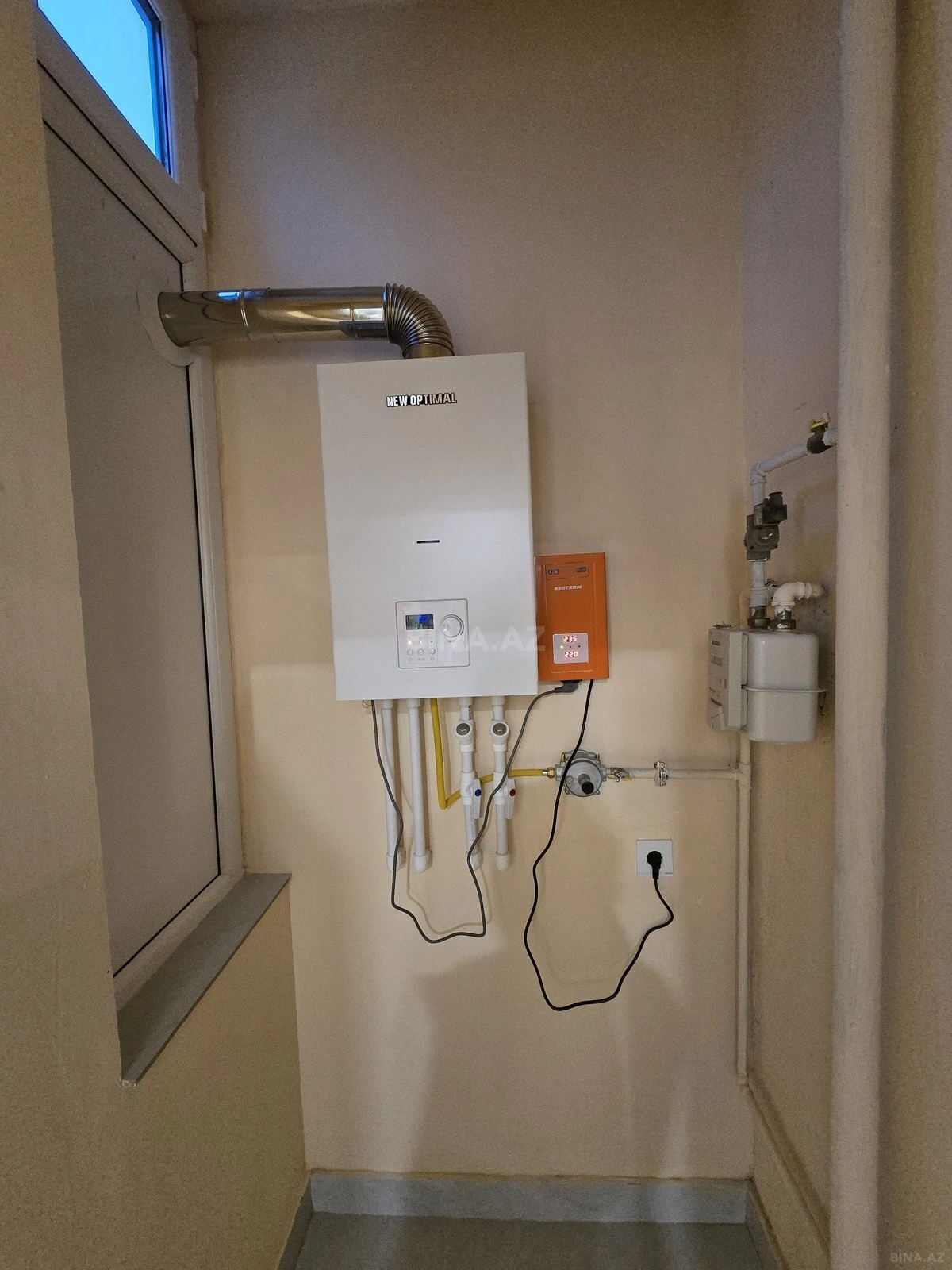 Satılır 2 otaqlı mənzil 88 m²