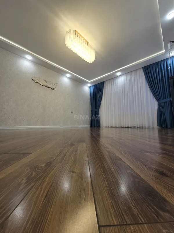 Satılır 2 otaqlı mənzil 88 m²