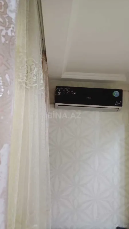 Kirayə verilir 4 otaqlı mənzil 140 m²