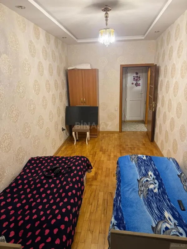 Kirayə verilir 4 otaqlı mənzil 140 m²