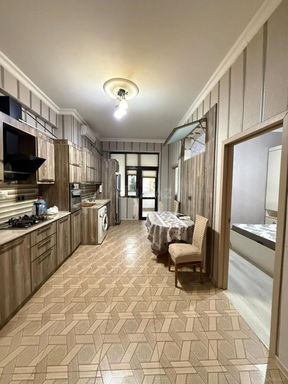 Satılır 3 otaqlı mənzil 96 m²