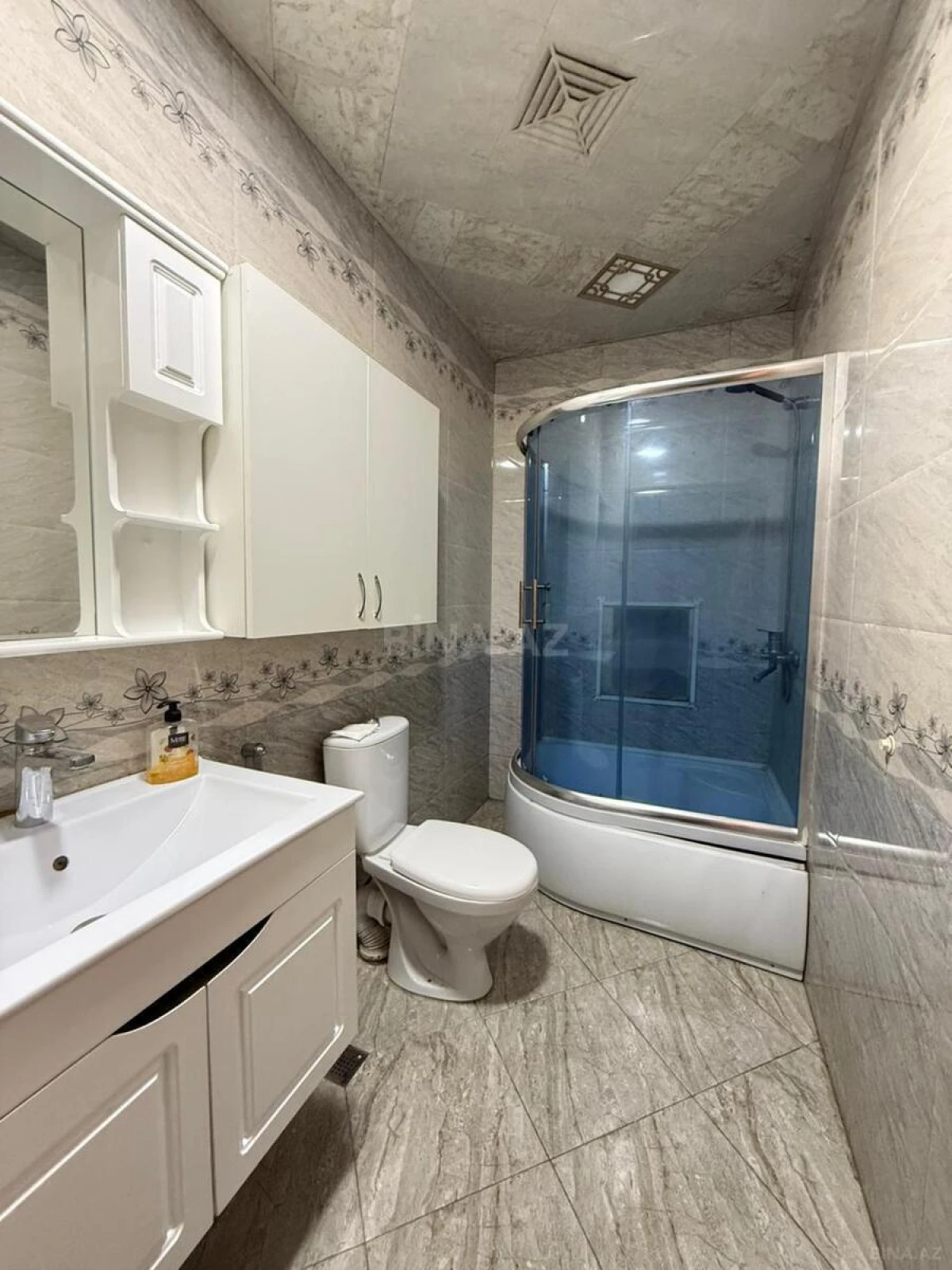 Satılır 3 otaqlı mənzil 96 m²