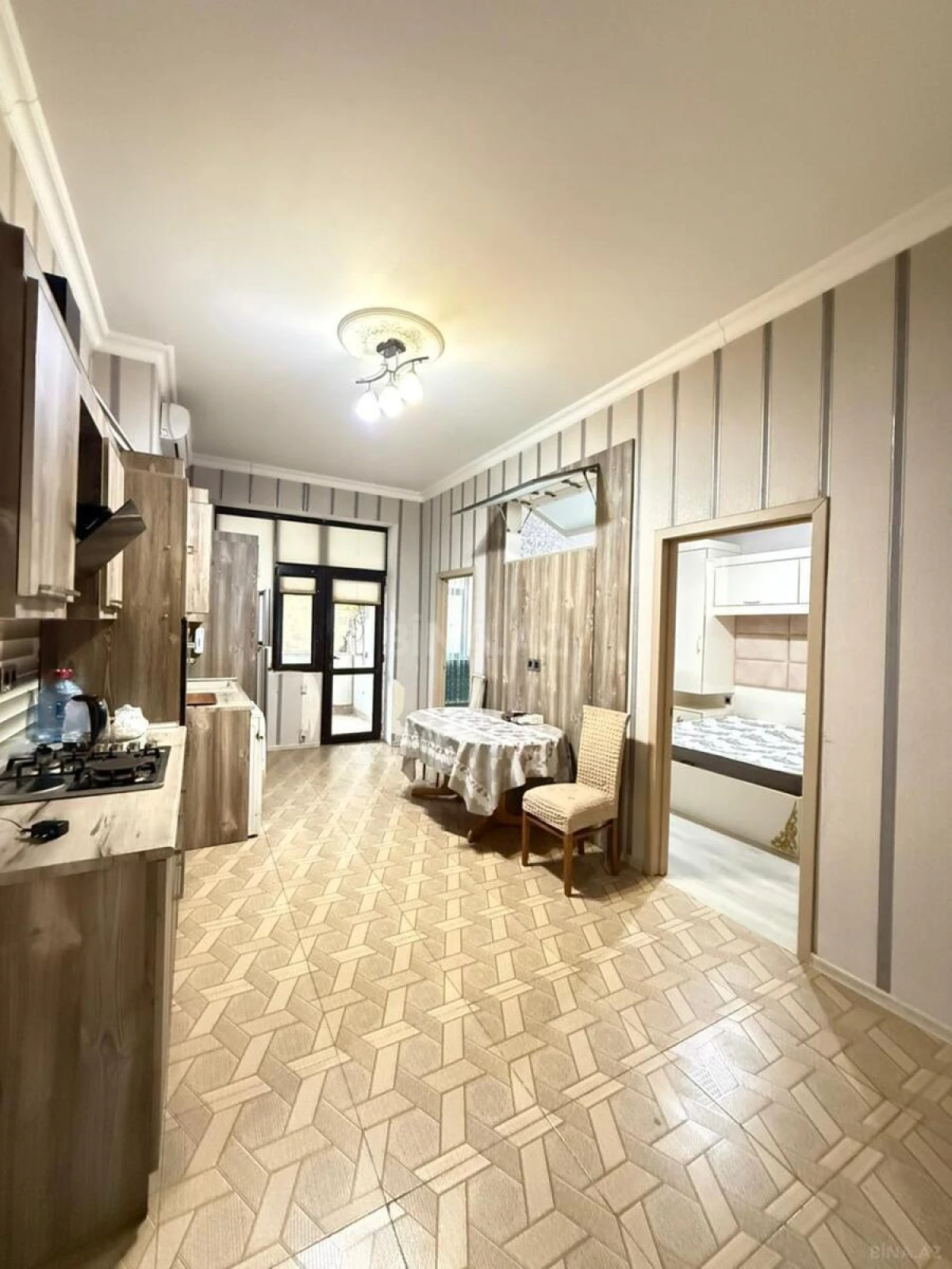 Satılır 3 otaqlı mənzil 96 m²