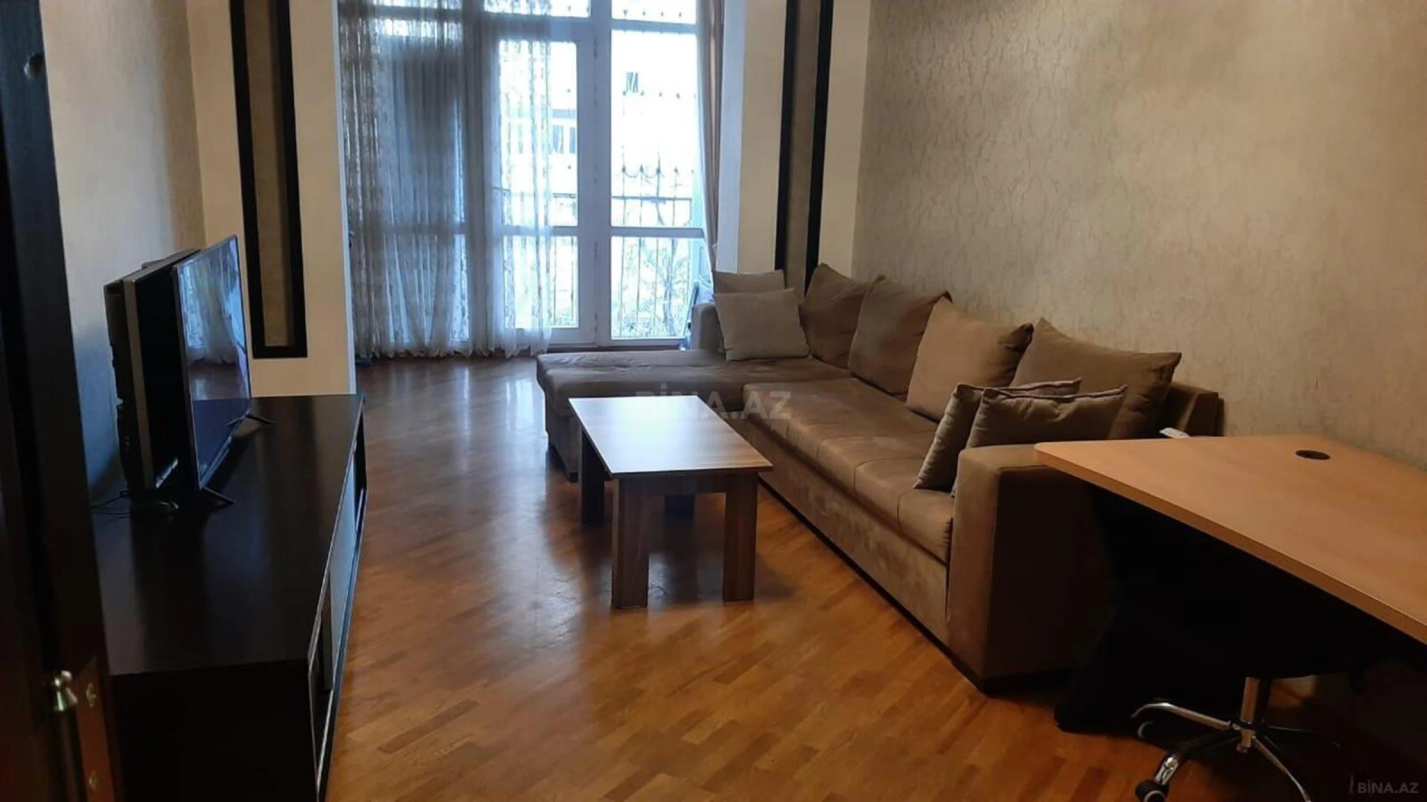 Kirayə verilir 2 otaqlı mənzil 60 m²