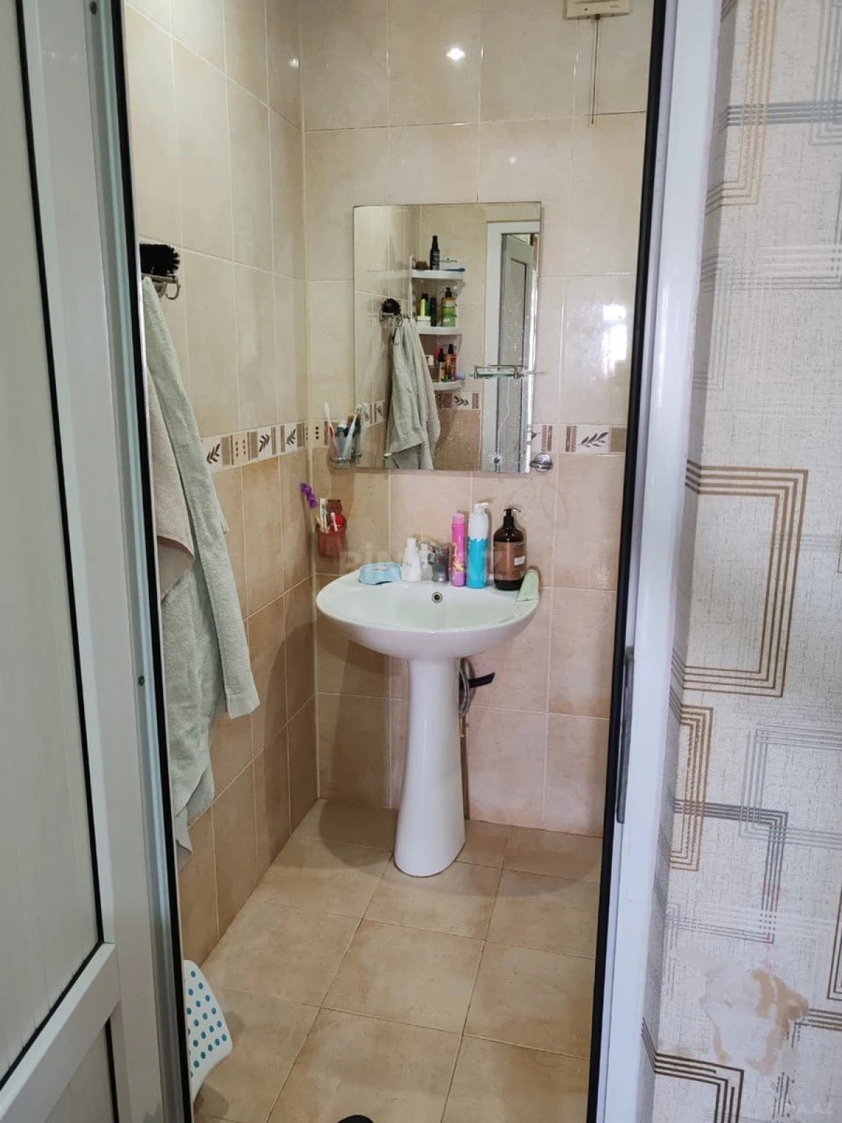 Satılır 2 otaqlı mənzil 65 m²