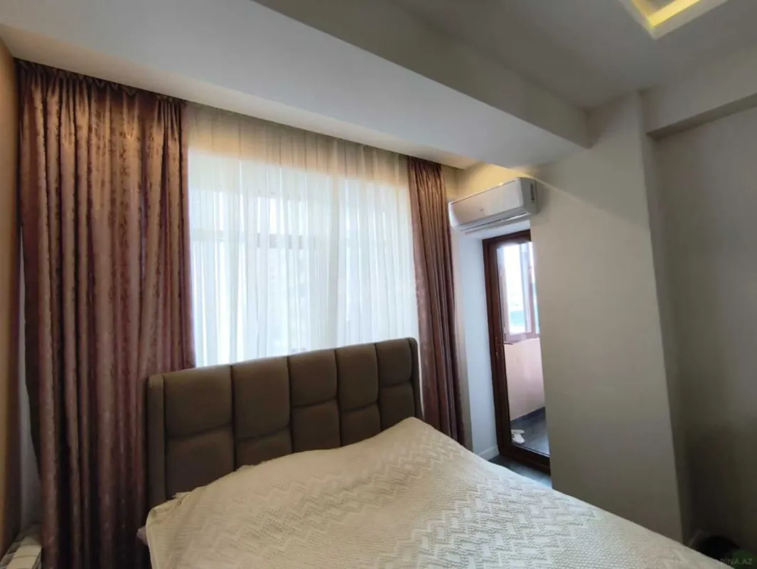 Satılır 3 otaqlı mənzil 120.1 m²