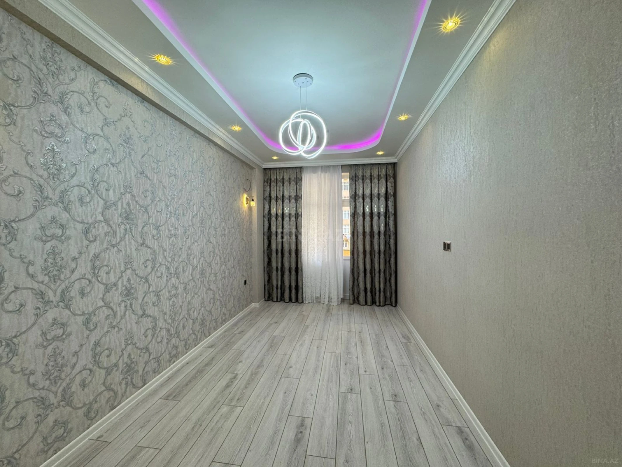 Satılır 2 otaqlı mənzil 65 m²