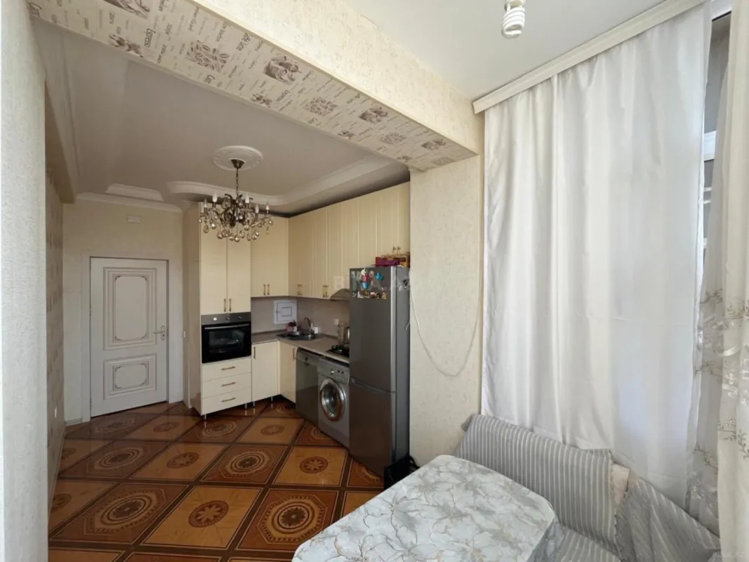 Satılır 3 otaqlı mənzil 93 m²